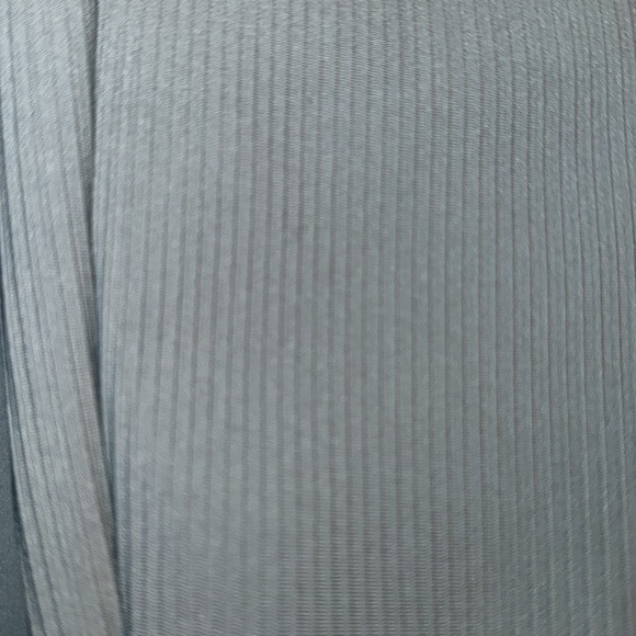 Zara Girls Leggings smooth on top part, texture on bottom, blue/gray?, size 9-10 - Picture 14 of 14